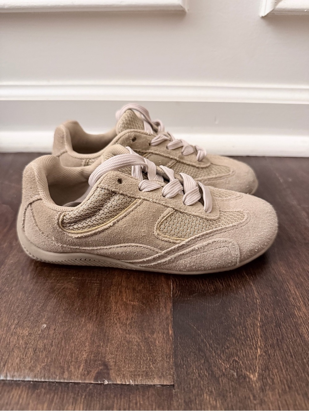 Zara girls Beige Suede Sneakers retro 29